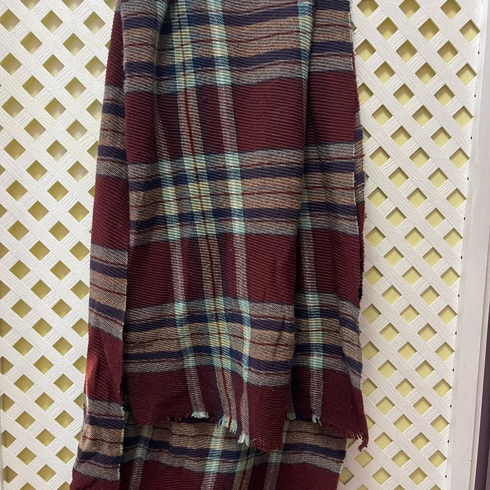 Plaid Scarf in Burgundy and Green